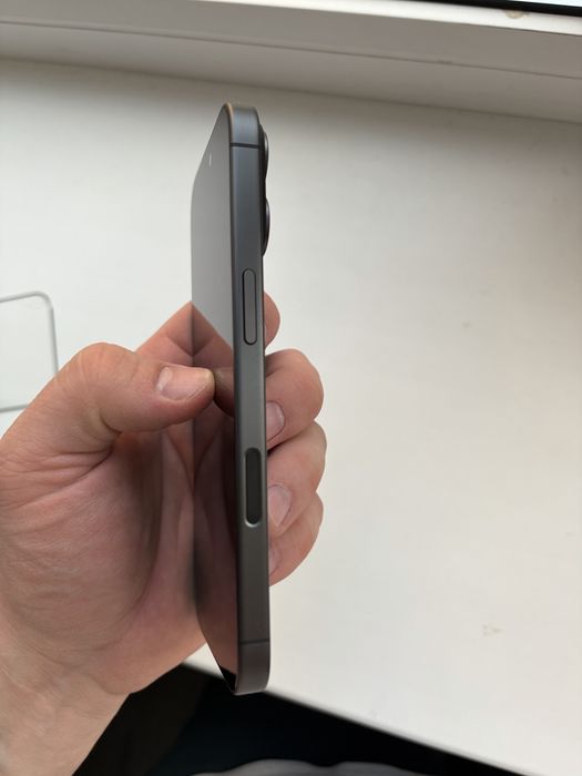 Iphone 17 256 сим вставляется БЕЗ торга!!!