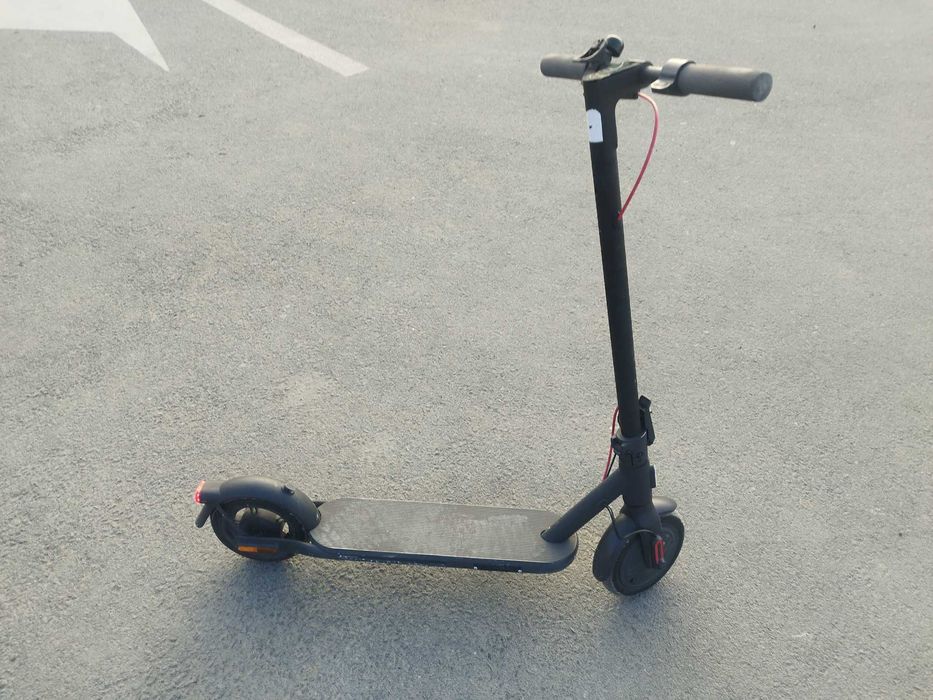 Trotineta electrica Xiaomi 4 lite
