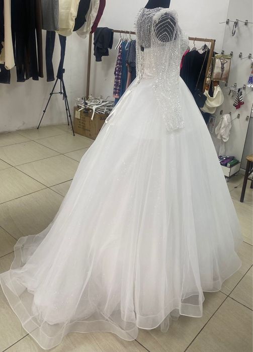 Новое платье свадебное