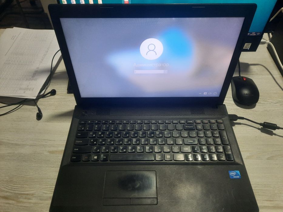 Леново ноутбоок узим ишлатганман холати уртача