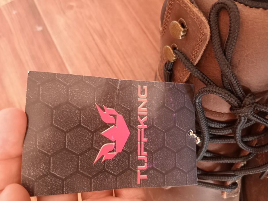 Продам спецботинок