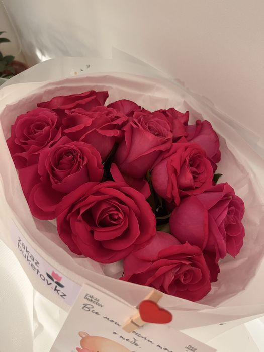 Цветы розы метровые