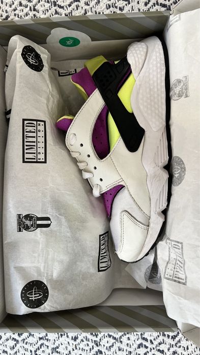 Nike Air Huarache DH4439 101