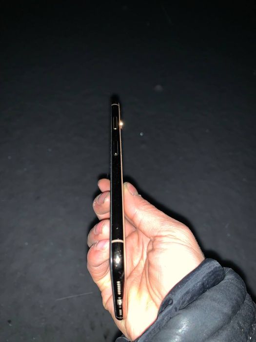 iphone Xs Max icloud tushgan