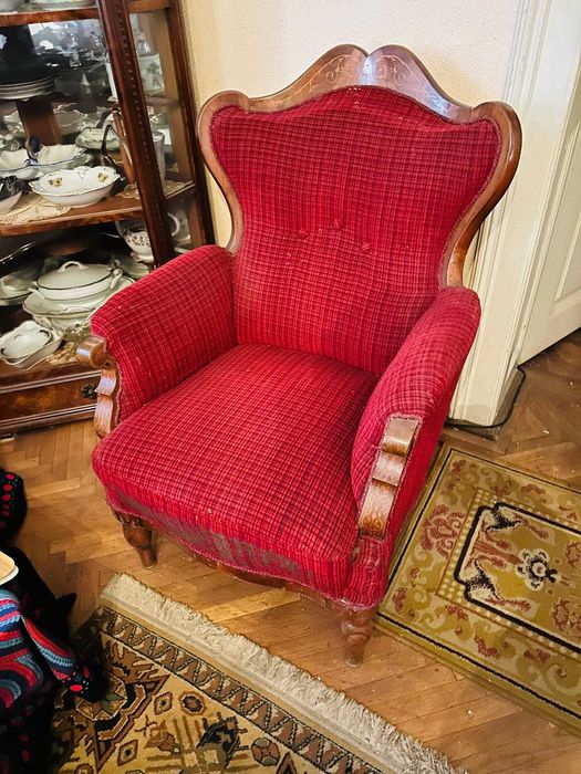 Vand Mobilier Biedermeier.