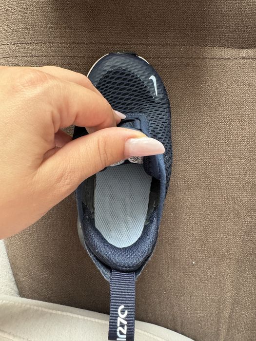 Adidasi Nike copii model 270