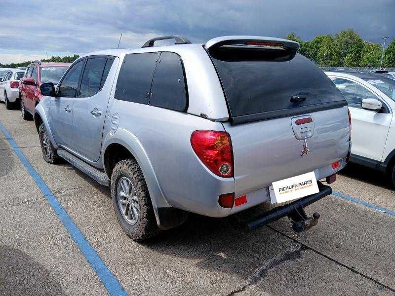 Dezmembrez Mitsubishi L200 2.5 Diesel 2014