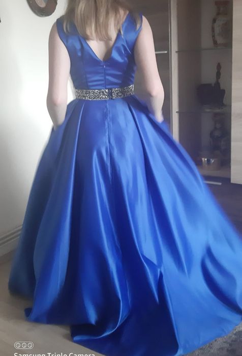 Vând rochiță elegantă