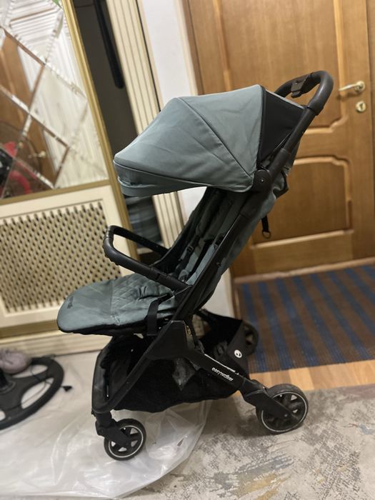 Продам прогулочную коляску easywalker Jackey