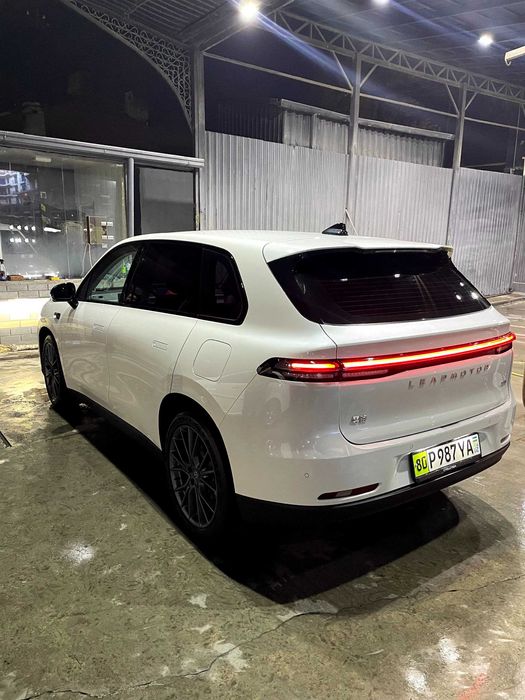 Leapmotor Электромобили тезда сотилади С 10 2024 йил