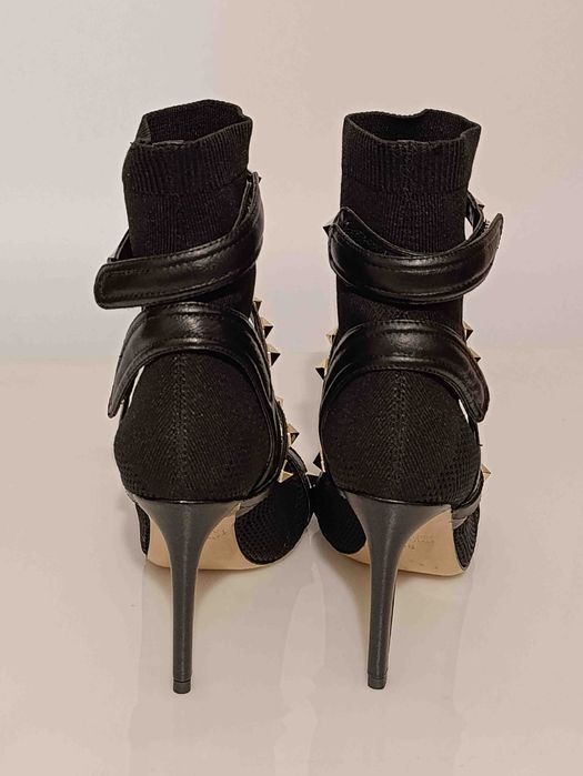 Ботильоны VALENTINO GARAVANI  Rockstud Bodytech