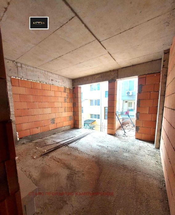Продава се Тристаен апартамент в Варна, Окръжна болница - 92 кв.м за 2881 €/кв.м - Снимка #3