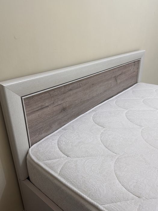 Продам спальный кровать