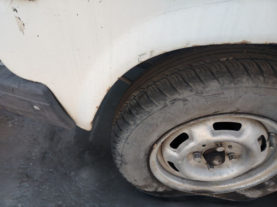 Продам ваз 2104 резина новая