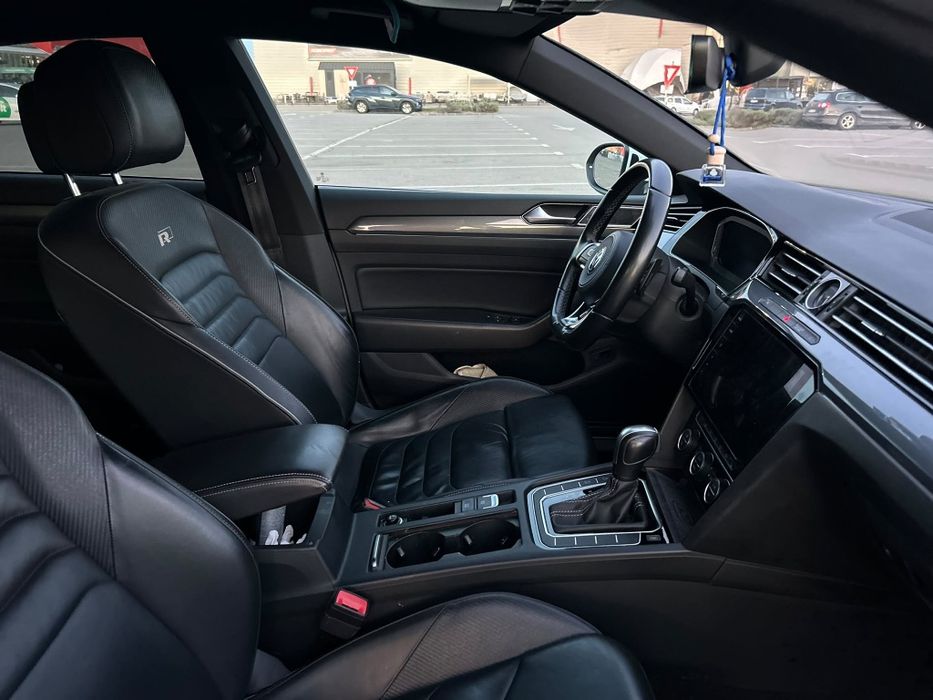 Wolkswagen Arteon 272cp 2.0TSI DSG, -Dotata foarte bine ,stare foarte bună.