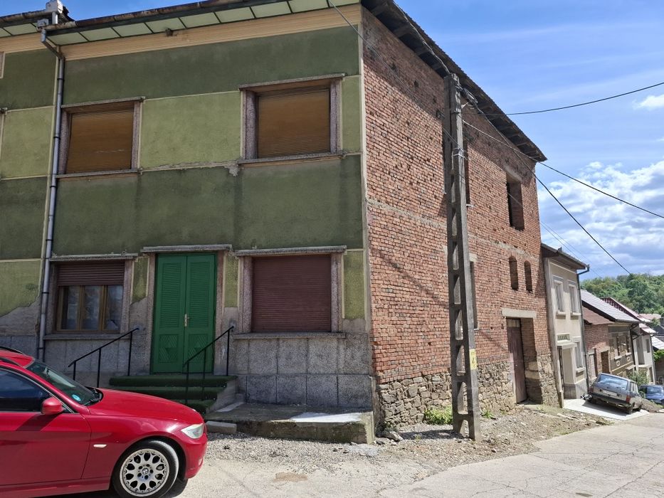 Casa 7 camere zona centrala