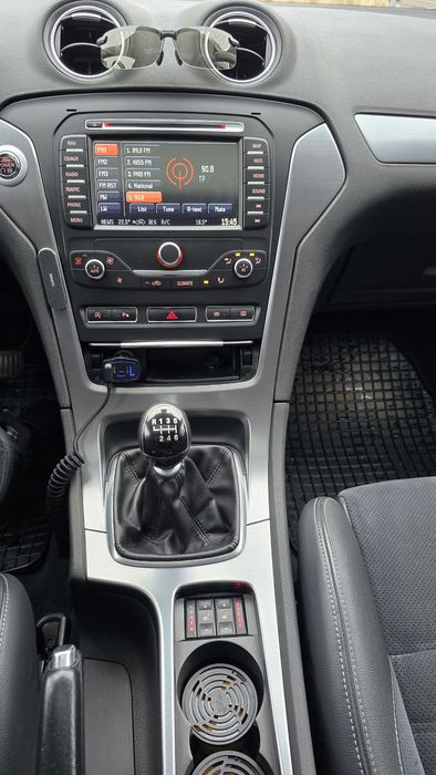 Ford Mondeo mk4.5 an 2014 motor 1,6 TDCI 115 CP Hatchback