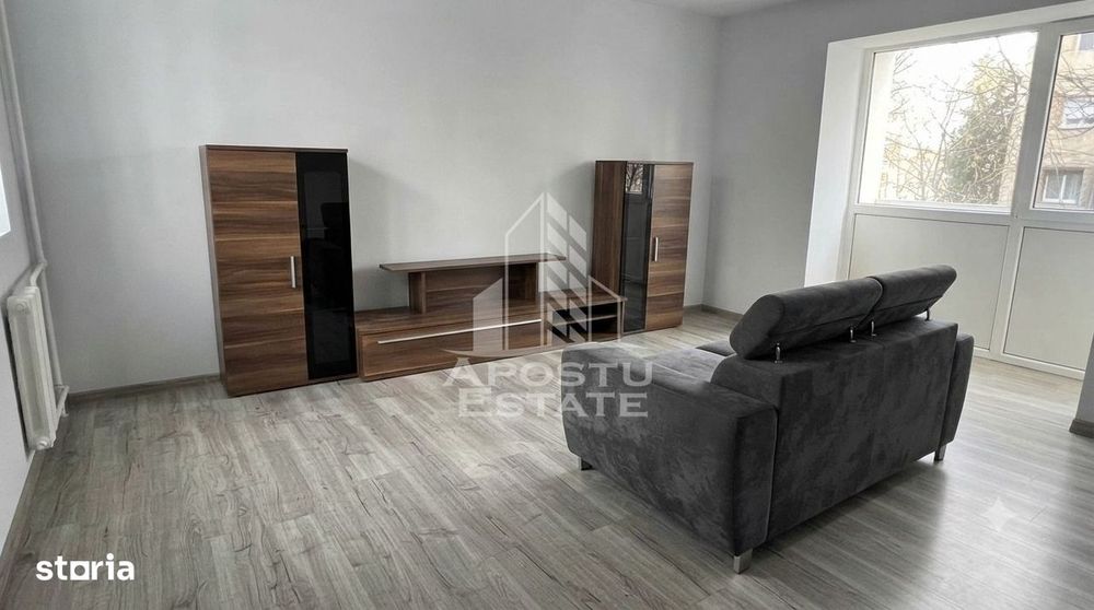 Apartament cu 3 camere de vanzare , etaj intermediar , Zona Dacia — fotografia 1