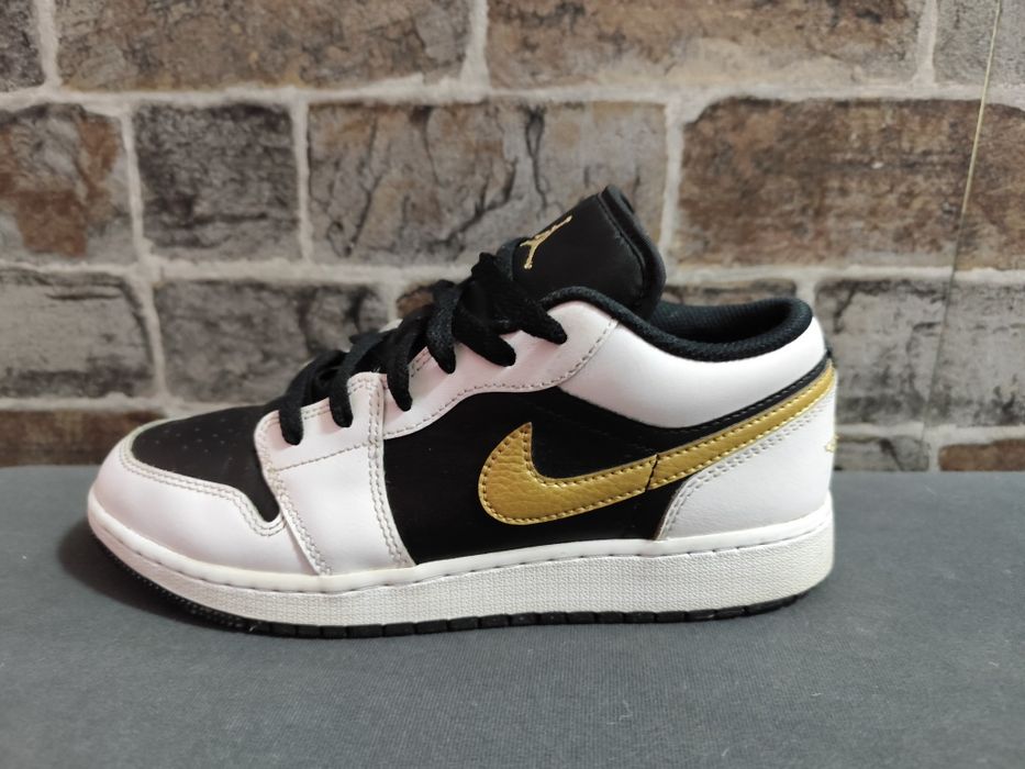 Jordan 1 low mărimea 39 (24.5 cm)