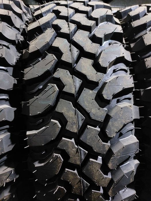 Шины грязевые на Ниву 205/75R15 Forward Safari 540