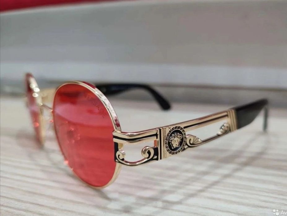 Продам солнцезащитные очки