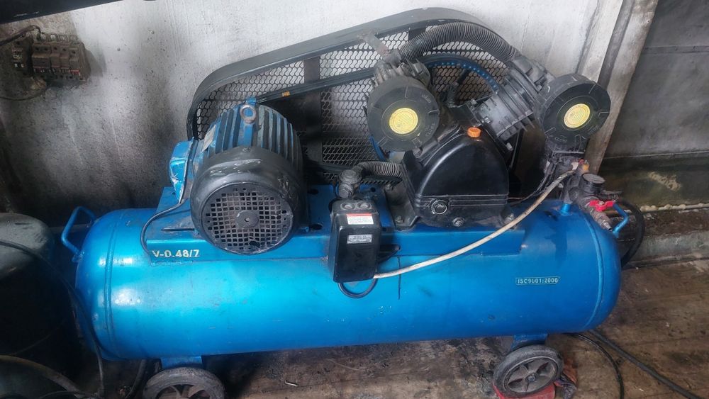 Продаю компрессор