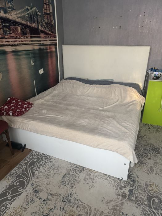 Продам кровать двухспальную