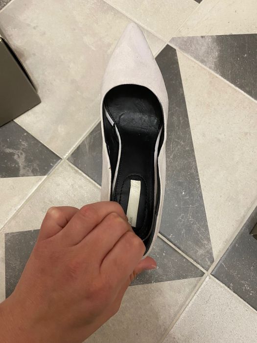 Красиви велурени обувки H&M, 35 номер!