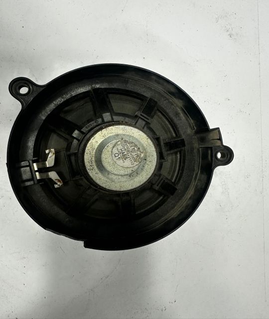 Boxa fata  2038201102 Mercedes-Benz C-Class W203