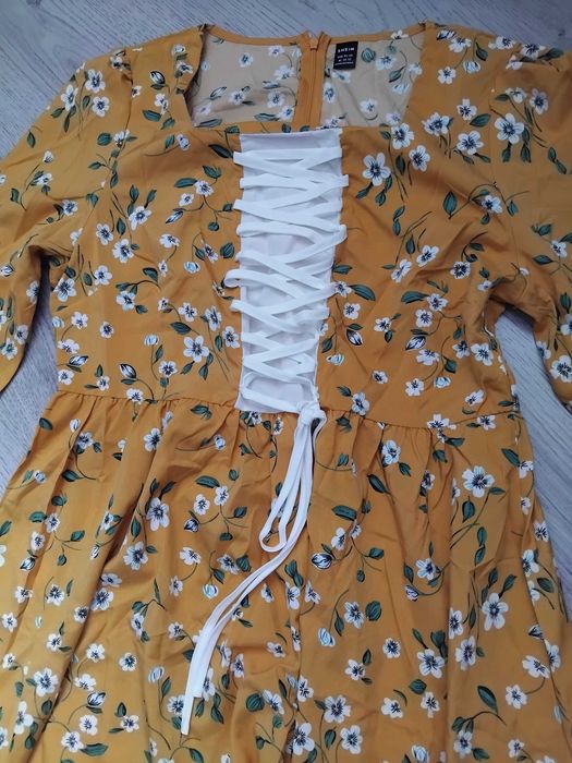 Рокля от Shein .