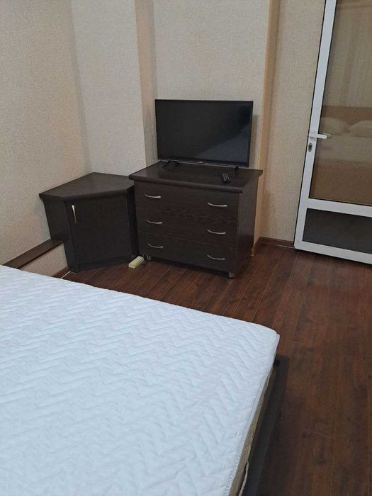 Сдается однокомнатная квартира, переделанная в 2 -х на Ц-5