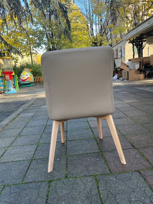 Столове и Кресла