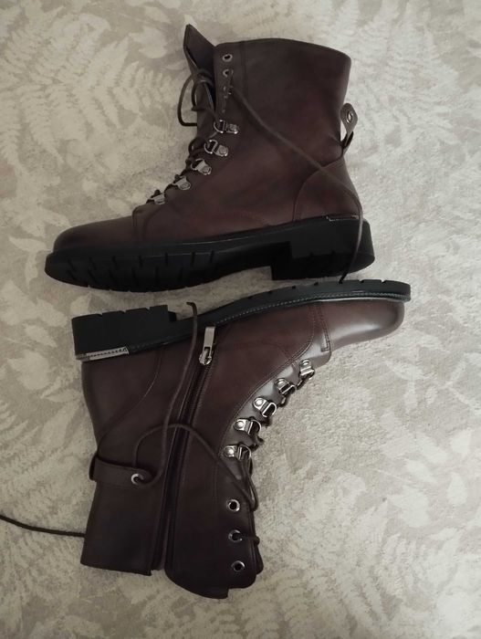 Ботинки женские.