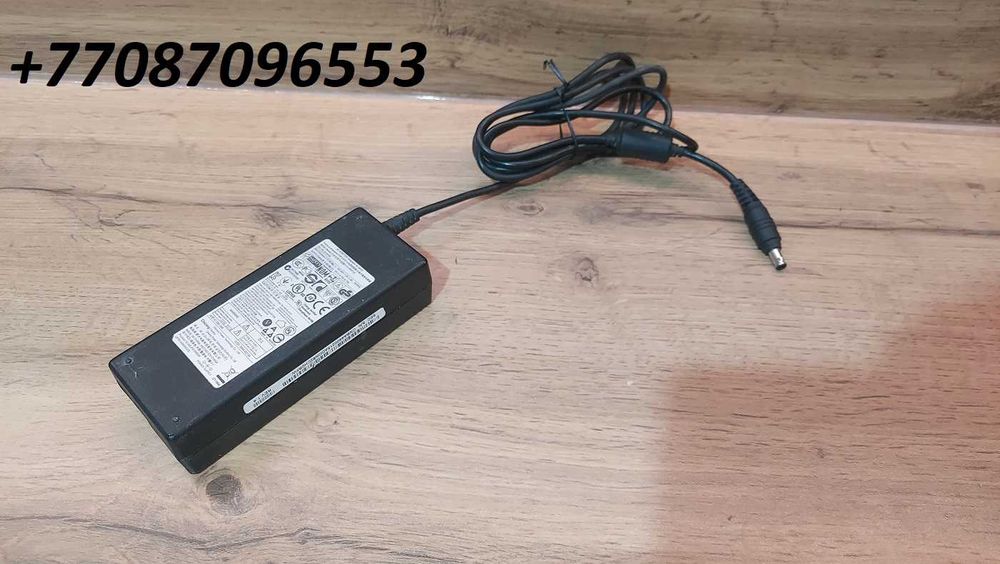 блок питания зарядка для ноутбука Samsung бу оригинал 19в 4,74а
