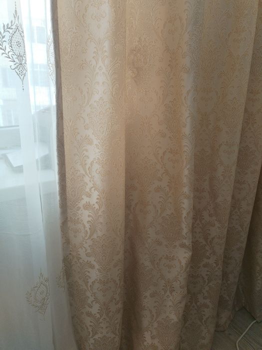 Продаю шторы с тюлью