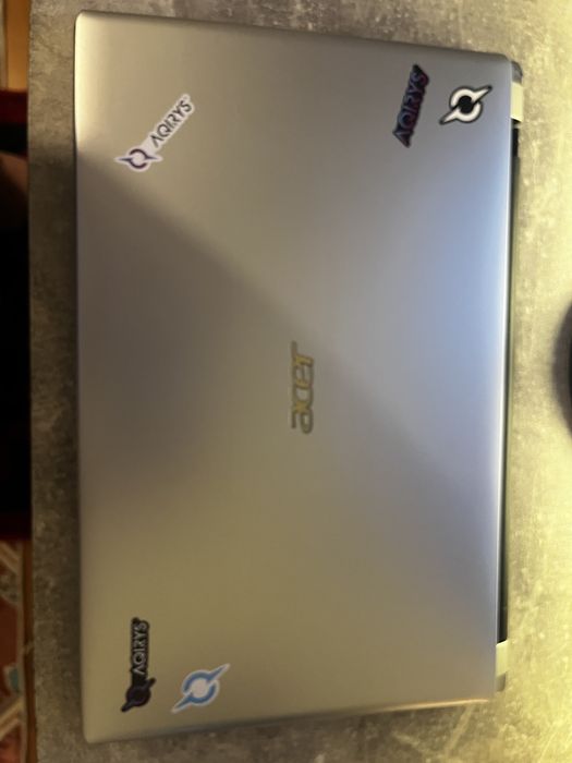Acer laptop 15.6” cu Windows – stare bună