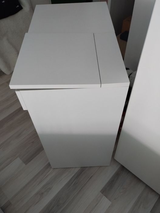 Masa pentru machiaj