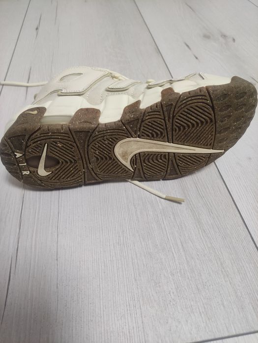 Оригинални маратонки Nike Uptempo