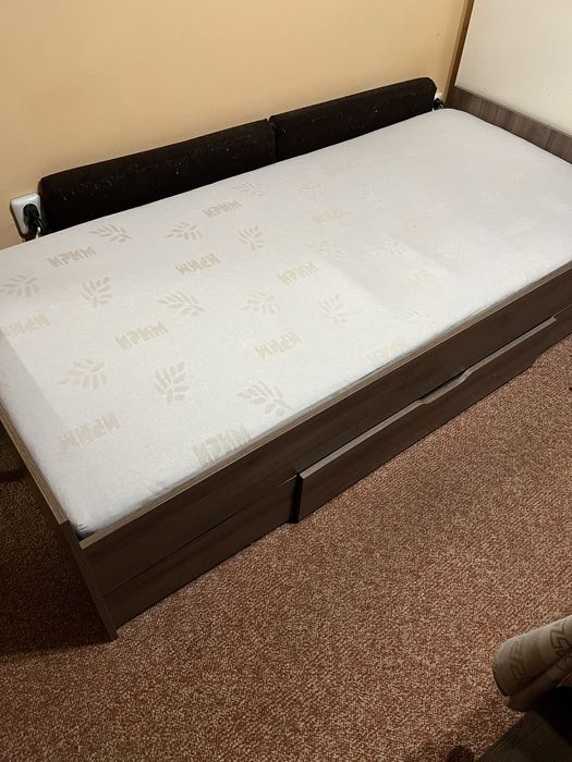 Легло с матрак