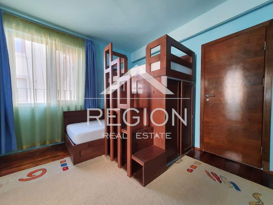 Дава се под наем Тристаен апартамент в Варна, Левски - 100 кв.м за 860 € - Снимка #9