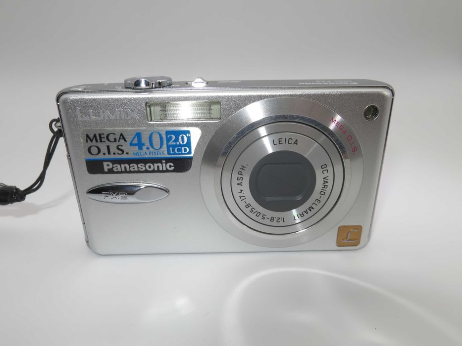 Lumix DMC FX2 - S ултра компактен цифров фотоапарат, дигитална камера с оптика Leica, пълен комплект, като нова - работи отлично!