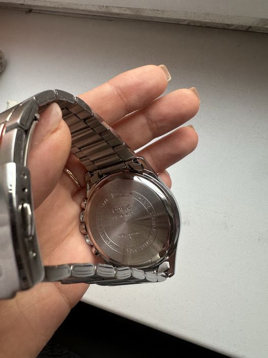 Продам часы Casio оригинал