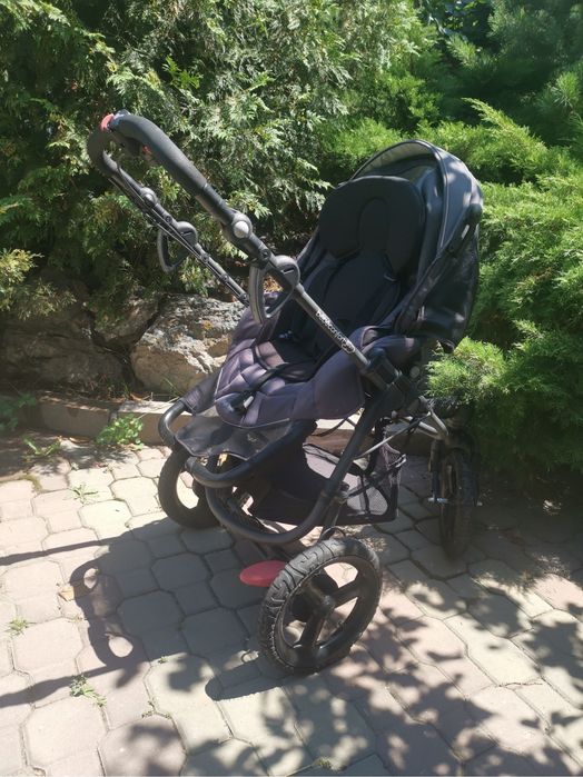 Отдам коляску bebe confort