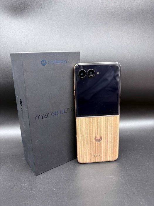 Новый Motorola RAZR 60 ULTRA