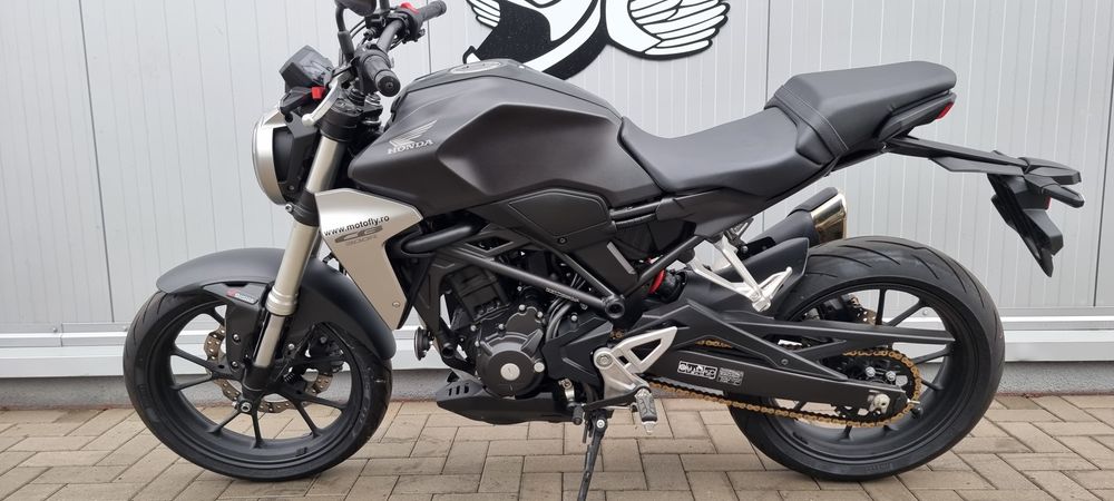 MotoFly vinde Honda CB300R an 2019 categ A2