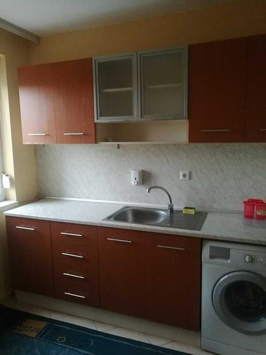 Дава се под наем Едностаен апартамент в Бургас, Меден рудник - зона А - 50 кв.м за 153 € - Снимка #2