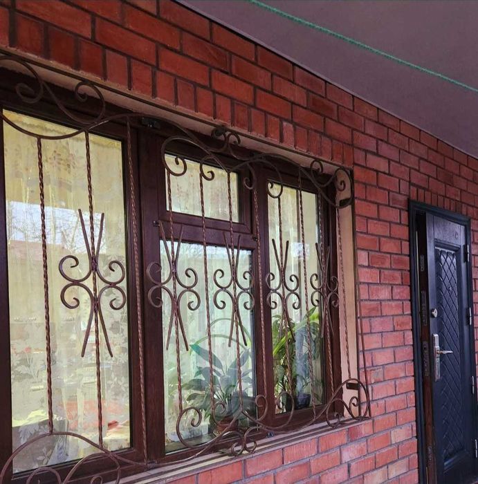 Продам свой 4х комнатный дом.Янгихаётский район,спутник 12