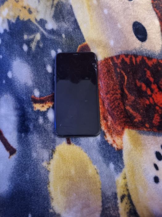 Vand iphone 11 de piese