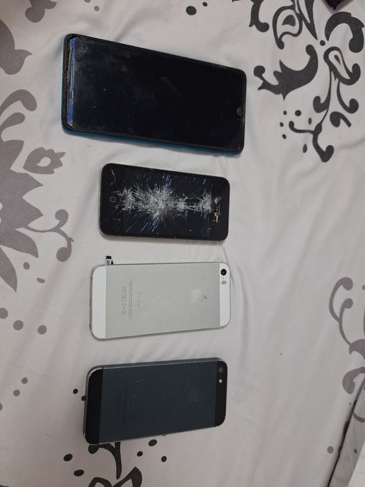 Telefoane iPhone huse