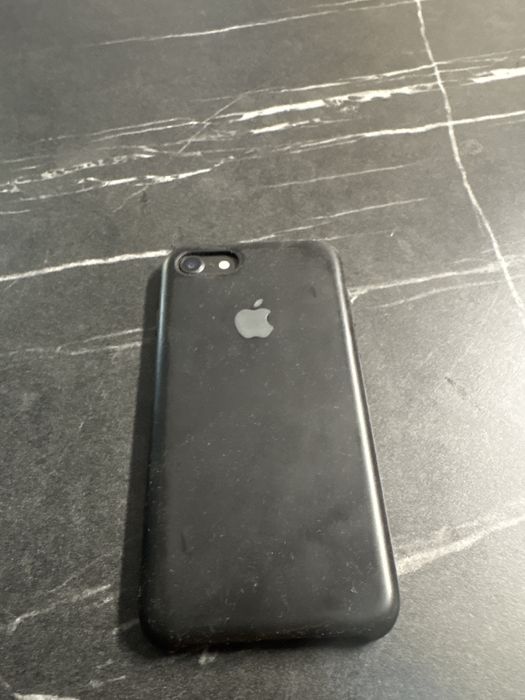 Vand iphone 8 100% baterie